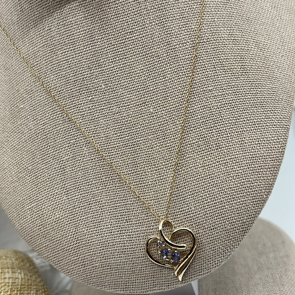 10kt Gold Heart .20 Ct Tanzanite Round Diamond Accent Heart Pendant Necklace - Picture 13 of 17